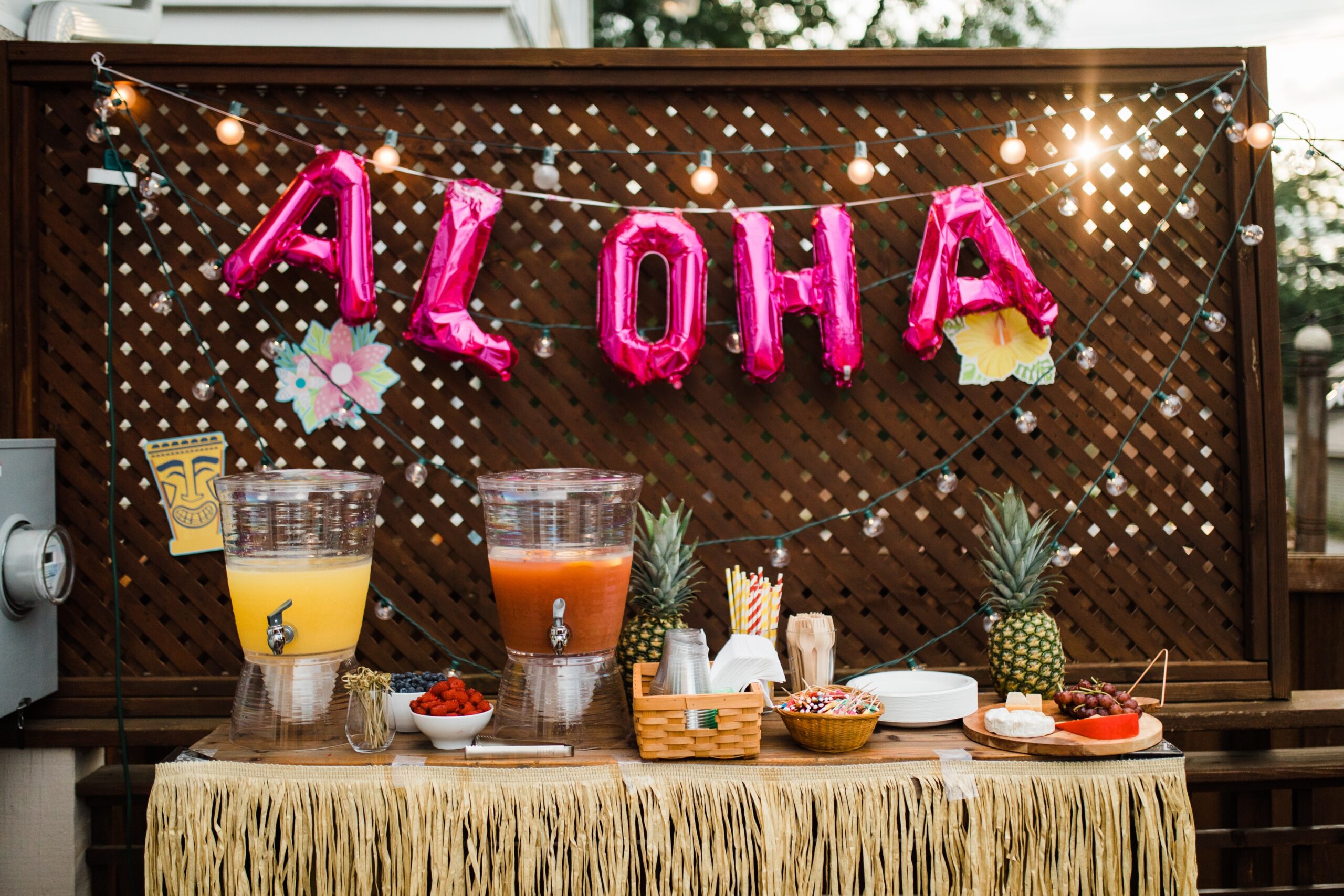 Hawaiian event with Aloha Balloon and drink table setup